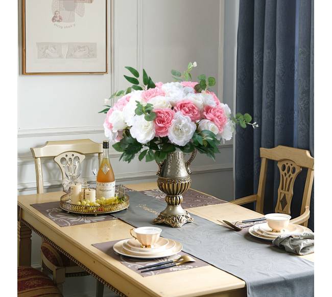 Gėlių rutuliai vestuvių dekoracijoms7