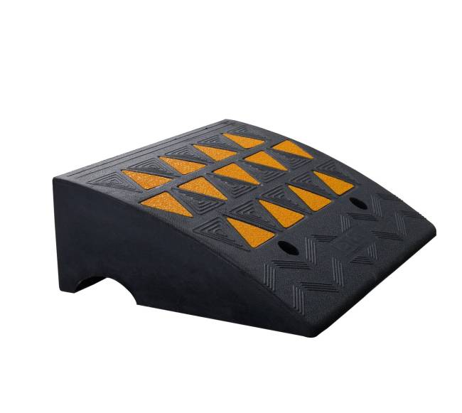 Guminis užvažiavimo pandusas 15 cm aukščio10
