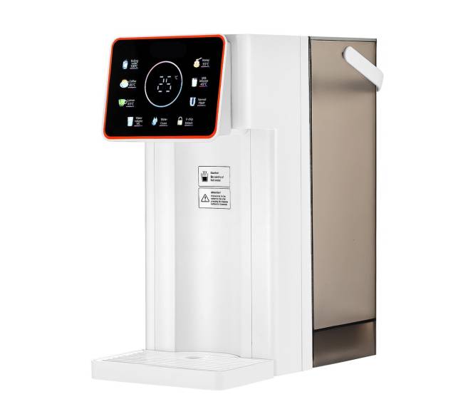 Žaibiško karšto vandens aparatas 3 L talpa0