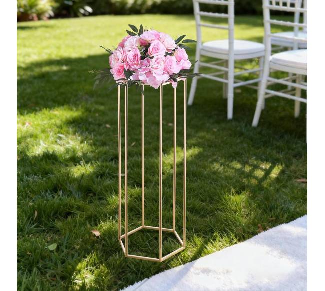 Auksinė šešiakampė gėlių stovas vestuvėms7