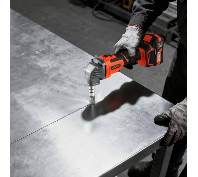 Belaidė metalo storesnukis su akumuliatoriumi7