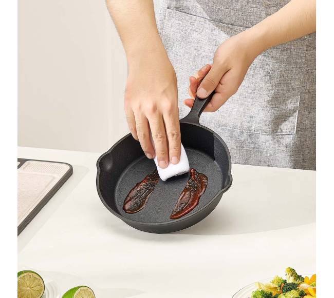 3 dalių ketaus keptuvių rinkinys 160 220 265 mm7