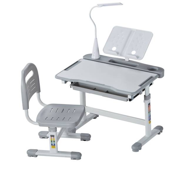 Vaikiškas stalas ir kėdė su lempa10