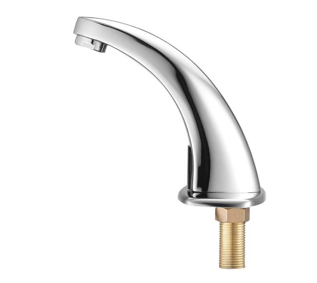 Beprisilietis vonios maišytuvas su jutikliu9