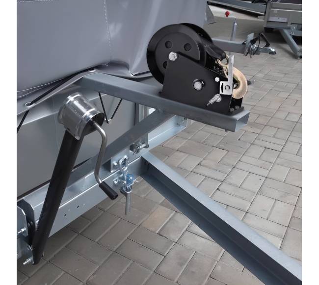 Rankinis gervė su 1587 kg traukos galia7