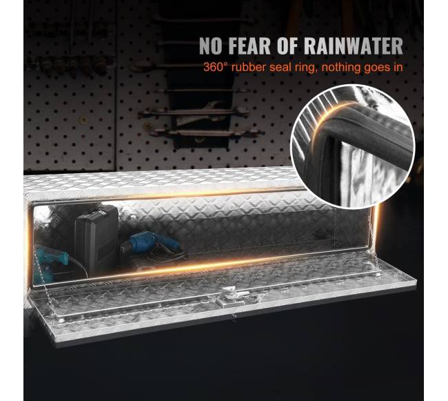 Po automobiliu montuojama dėžė, 152×43×46 cm4