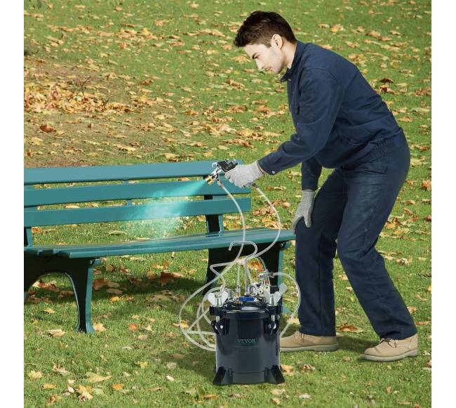 Dažų purškimo bakelis su slėgio talpa 10L7