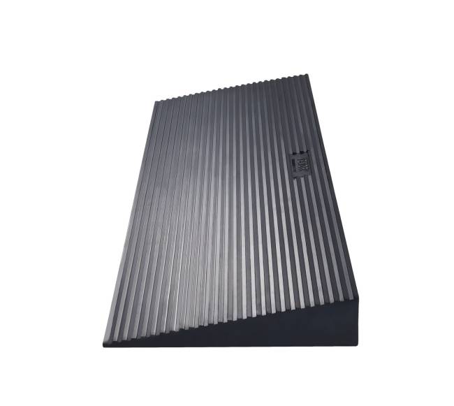 1.2 cm reguliuojama rampa robotams ir vežimėliams10