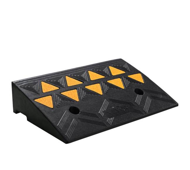 Guminis šaligatvio nuolydžio rampa 10.8 cm aukščio9