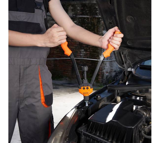 Sriegių kniediklių rinkinys su 13 vinių7