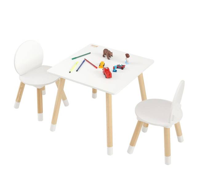 Vaikiškas stalas su kėdėmis0