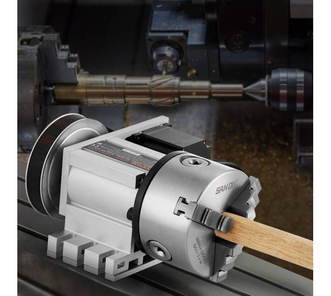 Indeksavimo padalymo galvutė su 3 žandų griebtuve CNC7